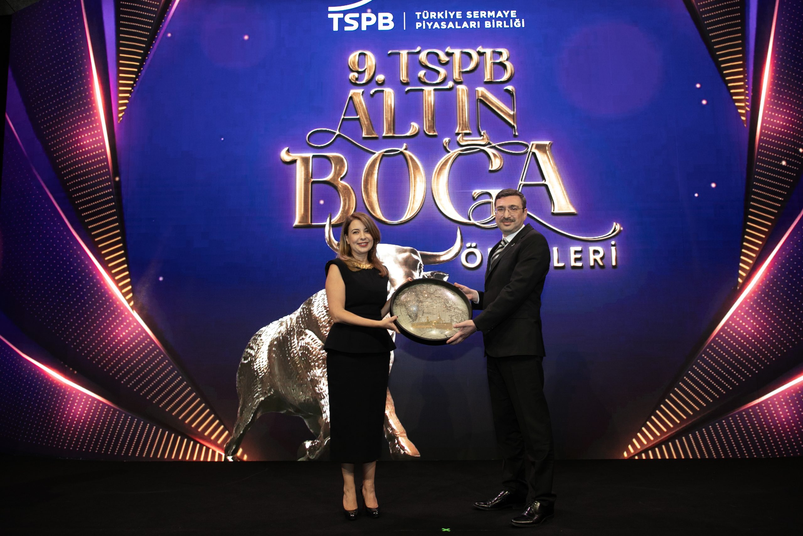 Altın Boğa Ödülleri